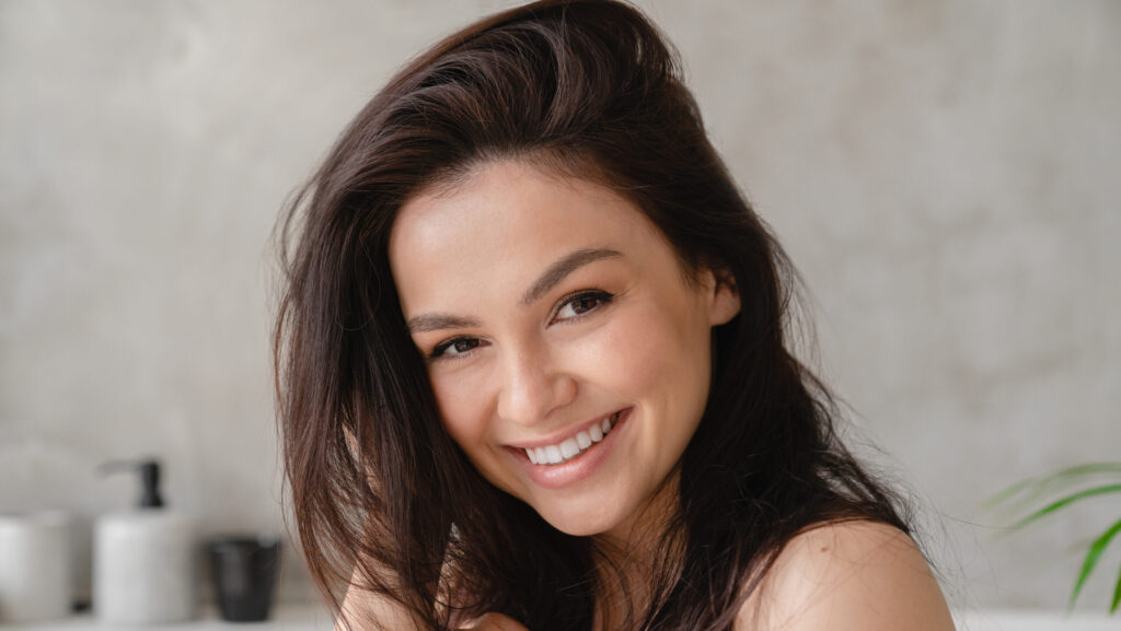 AA2G™ (Ascorbyl Glucoside) by Nagase – a stable vitamin C derivative AA2G™ (Ascorbyl Glucoside) by Nagase – a stable vitamin C derivative for anti-aging skincare, promoting collagen synthesis, brightening, and reducing fine lines.